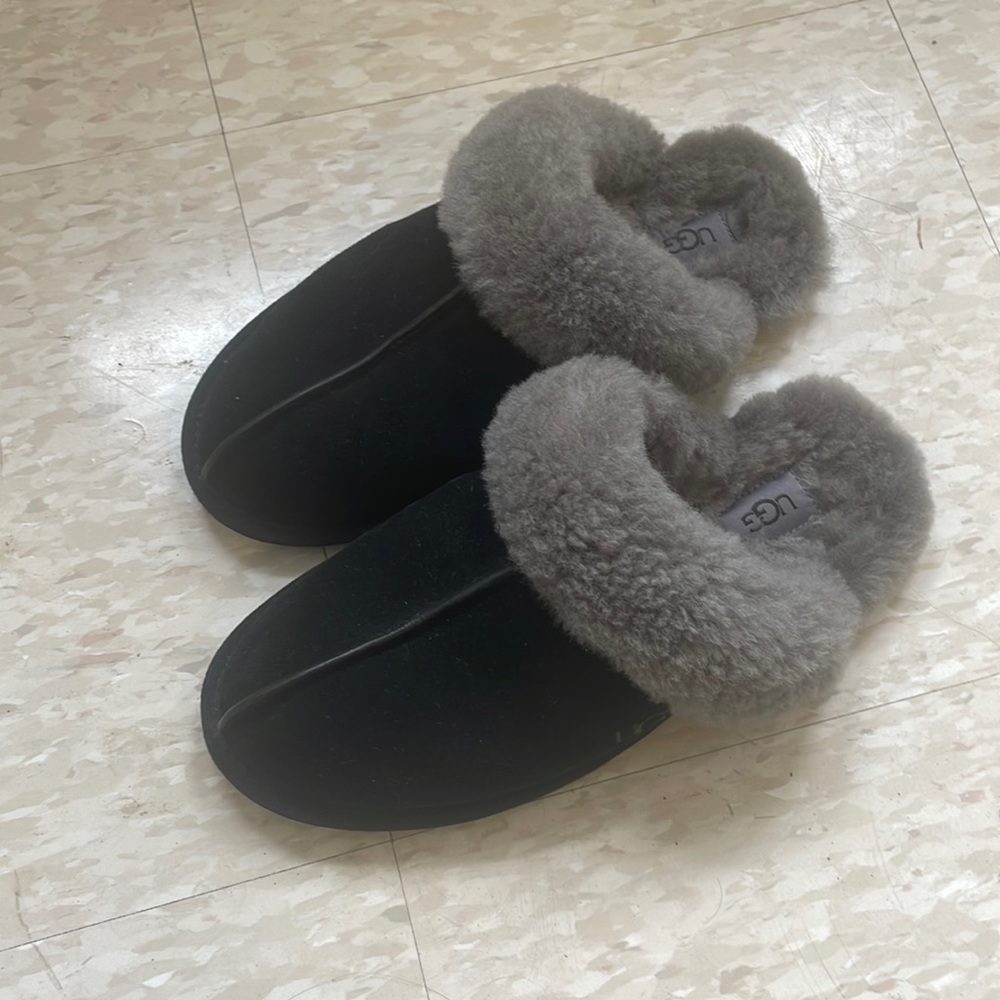 Ugg Scuffette II slippers